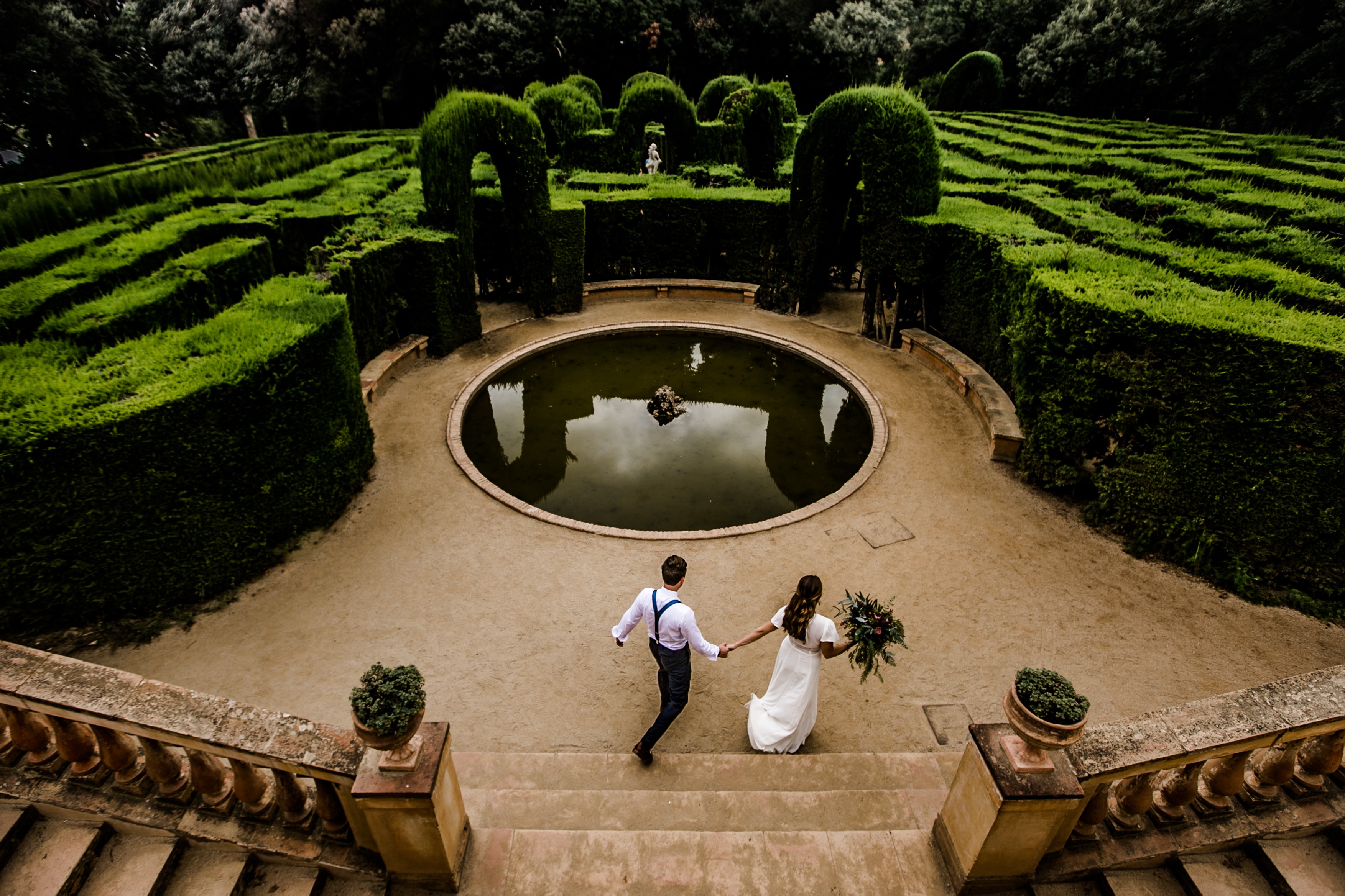 elopement in barcelona (26 of 64) elopement in barcelona, elope in spain, elopement in spain, elopement in laberibto de horta, elopement in el Born, elopement in Park Guell, elopement in la boqueria, wedding in Barcelona, wedding couple in barcelona, elopement in the gothic quarter barcelona, wedding and elopement photographer barcelona, best elopement photos in barcelona, bride and groom in barcelona, spanish elopement, best wedding photos barcelona, best wedding photographer spain, destination wedding in spain, fotografo de boda barcelona, sesion de pareja en barcelona, engagement photos in barcelona, post wedding in barcelona